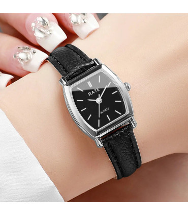 [A Without Box] Mode femmes montres décontracté petit cadran bracelet en cuir femmes montre à Q